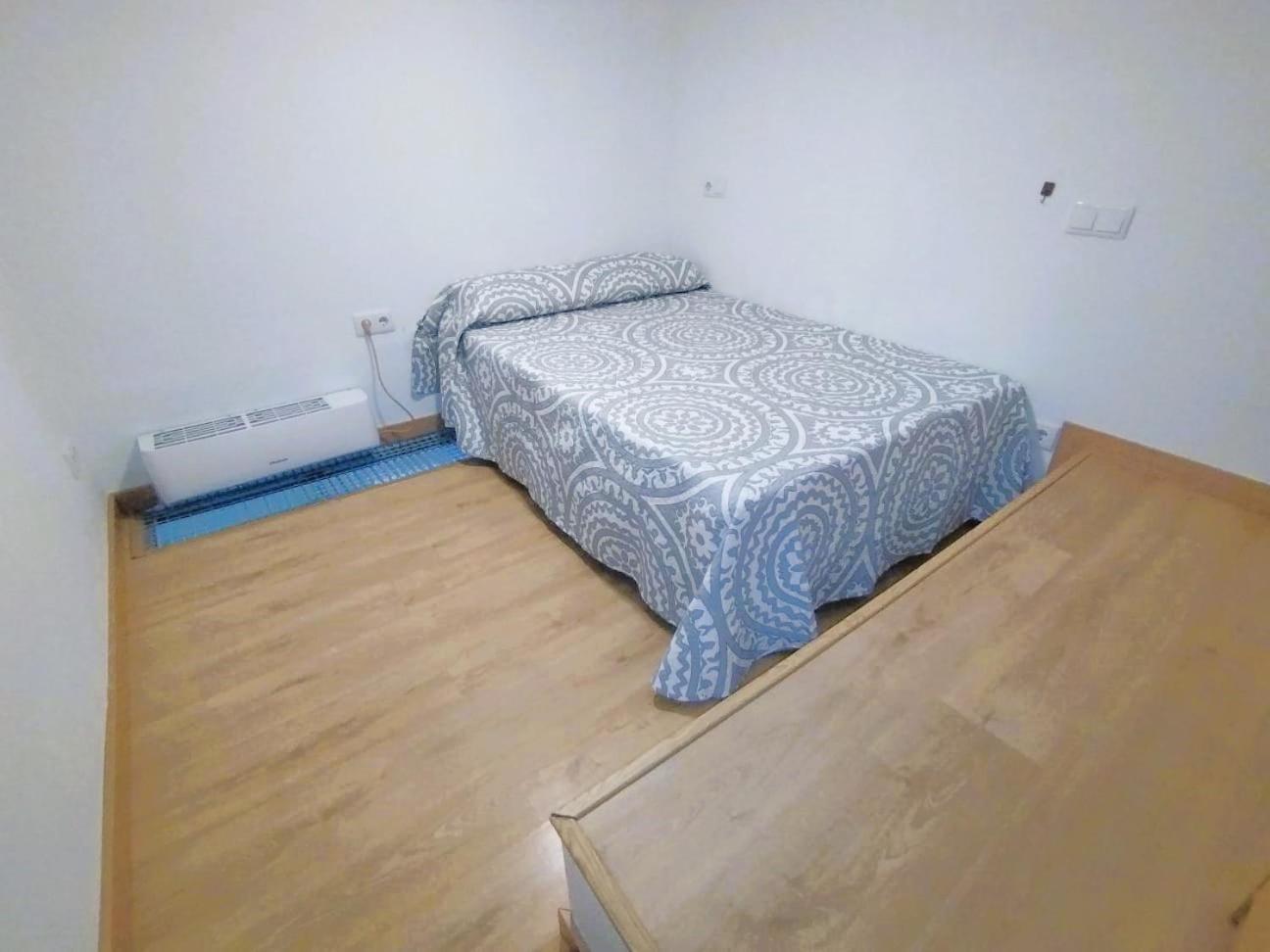 Apartamento Para 2 - Puerta Del Sol 马德里 外观 照片